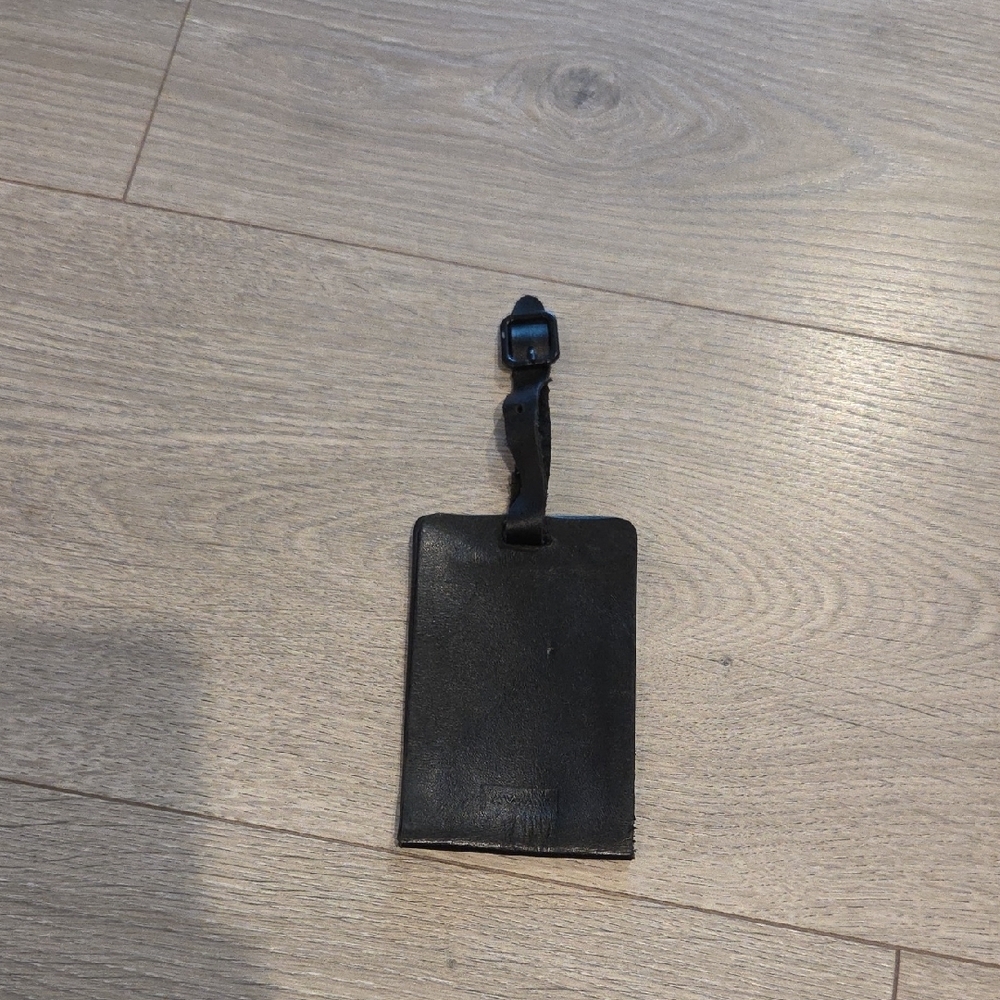 Away Leather Luggage Tag